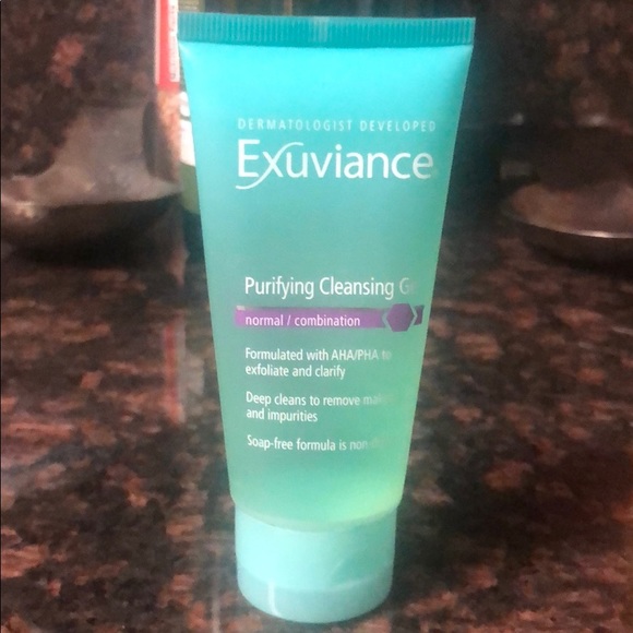 Purifying Cleanser - Picture 1 of 1